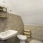 Quietness La Quiete Alojamento de Acomodação e Pequeno-almoço 4*