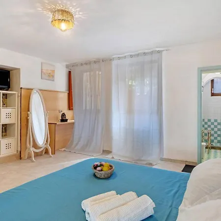 Bed & Breakfast Capri *