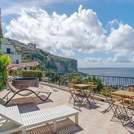 Capri Bed & Breakfast *